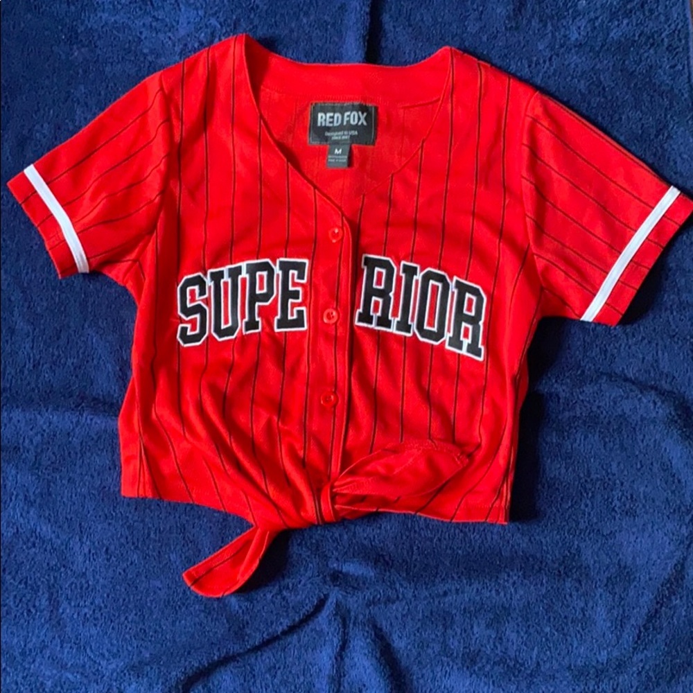 “Superior” Baseball Tee Size M